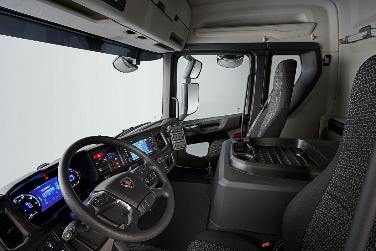 Improving vision and reducing road risk with the Scania City Safe ...